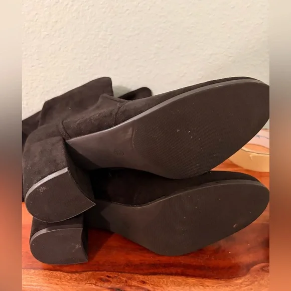 Black Over-the-Knee Block Heel Boots - Picture 6 of 10